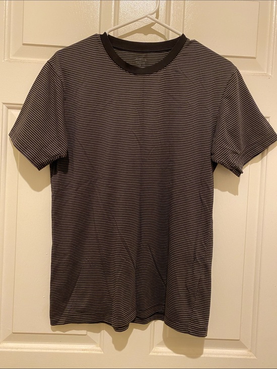 Uniqlo Other - Uniqlo Airism t-shirt